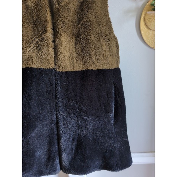 Plush Fur Vest For Women Faux Fur Color Block S/M Black & Green - H By Heurueh - Picture 4 of 9